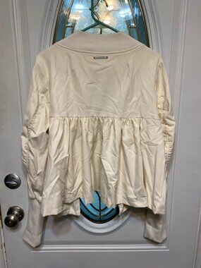Women’s white jacket